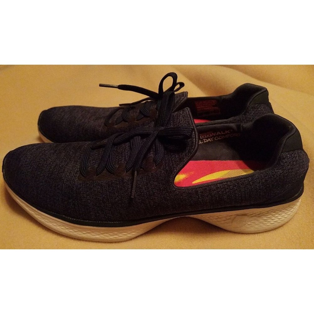 Skechers Goga Max, GO Walk, SN 14901, Color Code: NVW, Navy/Blue, Size: 9.5